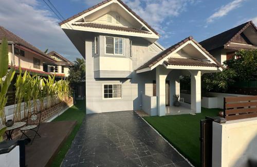 San Sai Villa | Luxury Thai Escape