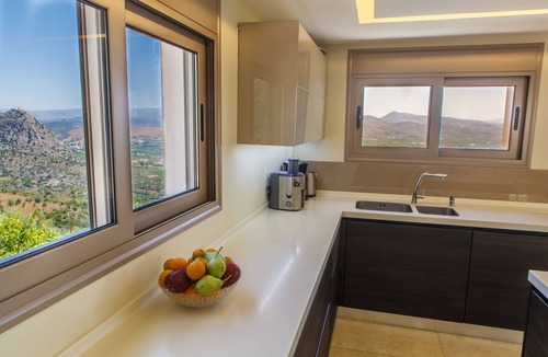 Nafplio Villa | Luxury Villa near Nafplio with panoramic views of the sea, Tolo & Mount Asini.