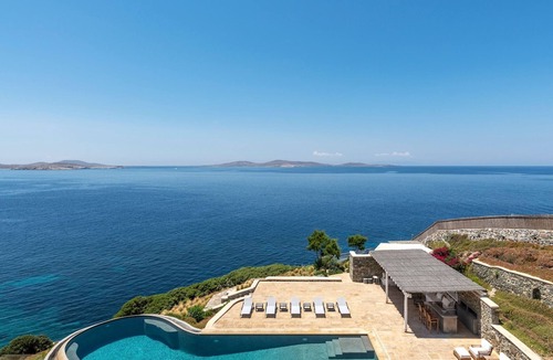Agios Ioannis Villa | Luxury Villa Roshell