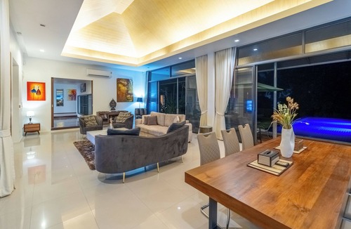 Kathu Hotel | Luxury4BRVillaPrivatePoolGolf Views v145