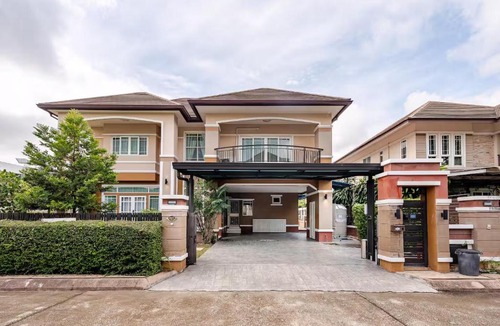 Chiang Mai Villa | MAHI Pool Villa 4BR Near Airport & Old Town