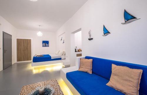 Megalochori House | Majestic Sky Luxury Suites