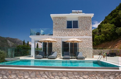Yenion Villa | MAJESTIC VILLAS