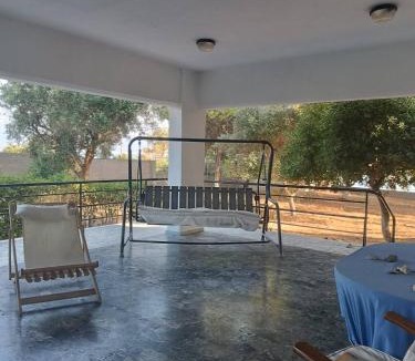 Gefira Mpania House | Makineia Sea Side House