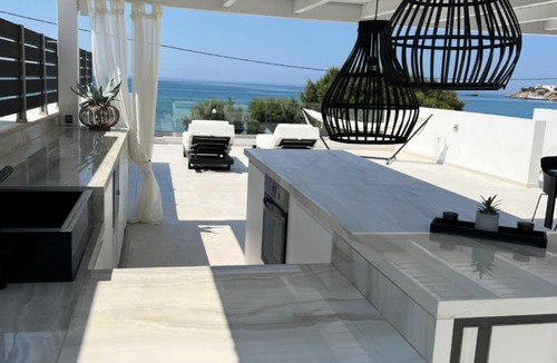 Pilalimata House | Makrygialos Long Beach Villa 2,Thesia beachfront villa