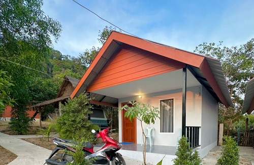 Koh Rong Hostel | Maloop Cafe Bungalow