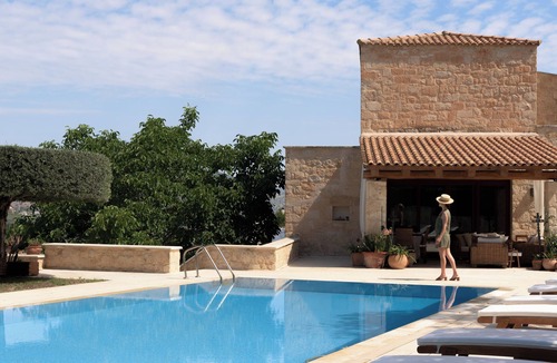 Malevizi Villa | Malvazia Grand Estate, 4acre Immersed in Greenery