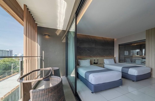 North Pattaya Hotel | Mandarin Eastville, Pattaya