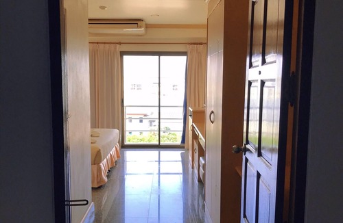 Nai Muang Hotel | Maneerote Hotel Surin
