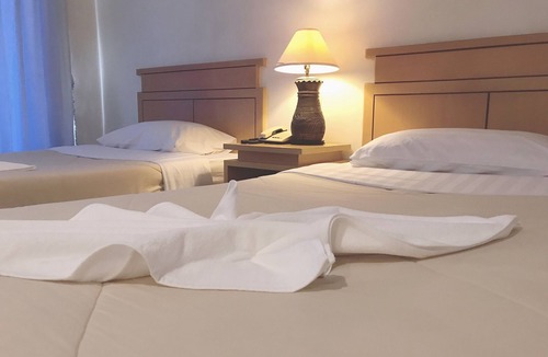 Nai Muang Hotel | Maneerote Hotel Surin