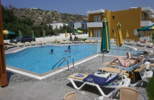 Kefalos Hotel | Manolis Studios