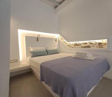 Tinos Town Apartment | Margaret's Houses in TINOS Town