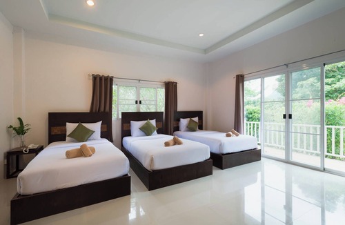 Sam Roi Yot Bed & Breakfast | Marvellous bed & breakfast with AC in Tambon Sam Roi Yot
