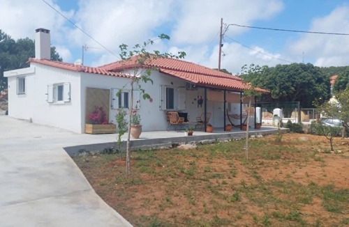 Methoni Apartment | Marvelous 2-bedroom apartment with AC in quaint Methoni