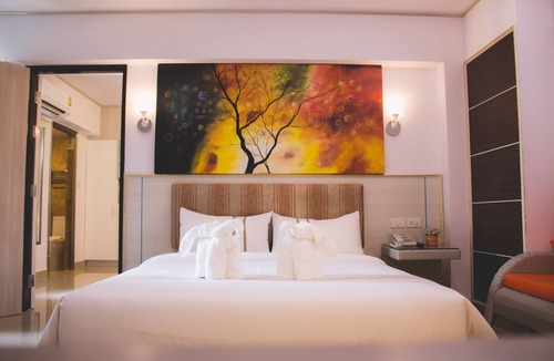 Din Daeng Hotel | Maverick Ratchada Hotel