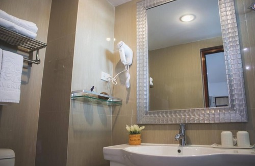 Din Daeng Hotel | Maverick Ratchada Hotel