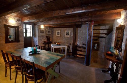 Limeni Hotel | Mavromichalai