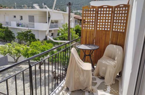Steni Dirfyos House | MELI-IOS