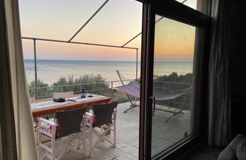 Melinta House | Melinda Views/Beach house/summer house