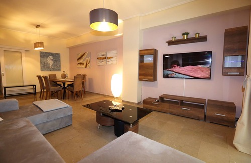 Pasalimani Apartment | MELMA PROPERTIES - ALKYONI Apartment by the Sea in Piraeus