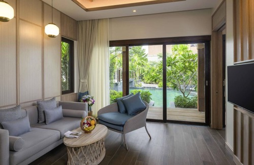 Chaweng City Center Hotel | Mercure Samui Chaweng Tana Hotel