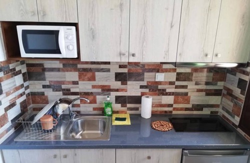 Pineios Apartment | 'Merovili Apartment 3' close to the Sea with Garden & Wi-Fi
