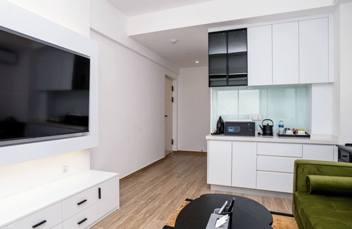 Ruessei Kaev Apartment | Merton Holiday Inn