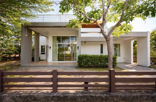Rayong Apartment | Mimi House 3BR in Rayong Near Mae Ramphueng Beach