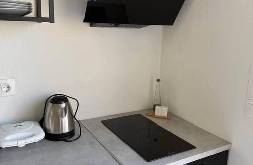 Parikia Apartment | Minimal Cream Apartment Pool-front in Paros