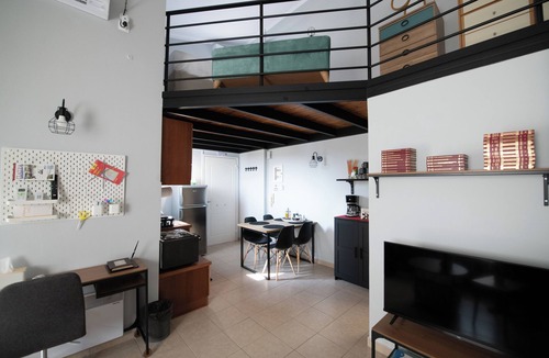 Kastellocampos Apartment | Minimal loft at Kastellokampos