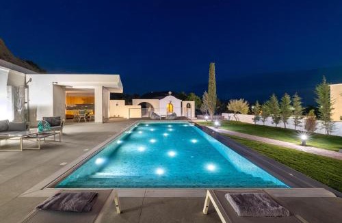 Faliraki Villa | Mira Villa - Faliraki & Traganou Beach
