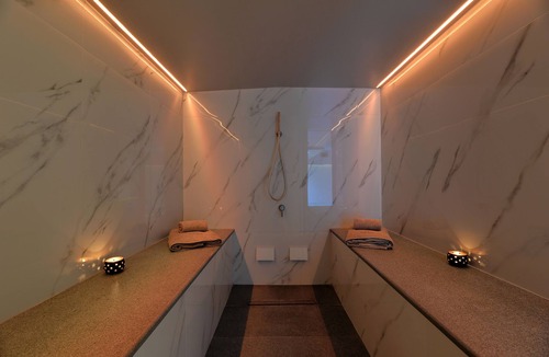Khalandrion Hotel | MIRIVILI | Hospitality & Wellness