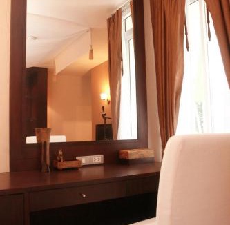 Embassy District Hotel | Mirth Sathorn Hotel