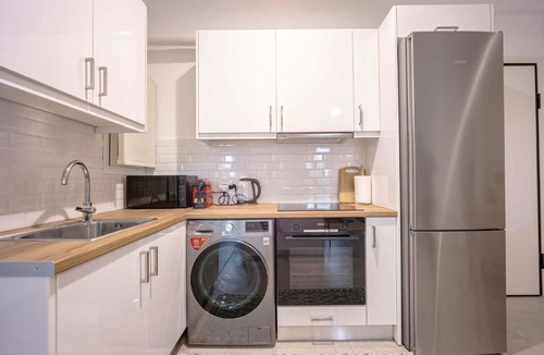 Koukaki Apartment | Modern 1BR in Koukaki l Balcony l Near Acropolis