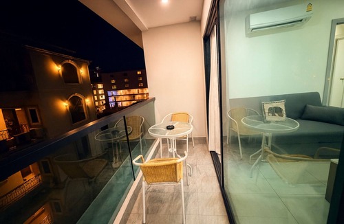 South Pattaya Apartment | Modern 2 Bedroom Condo in Pratumnak