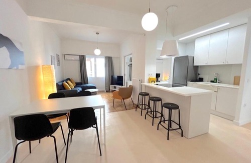 Exarhia Apartment | Modern 2BR Central Exarchia Apt I Walk to Metro & Museums