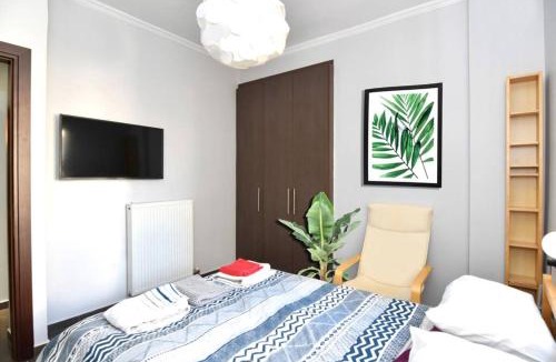 Larissa Apartment | Modern apartment in the heart of the city