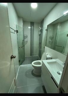 Khlong Nung Apartment | Modern Condo 100Mbps Wi-Fi & Local Food & Transit
