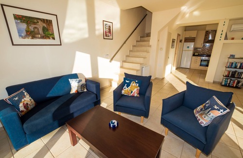 Agios Nikolaos Town House | Modern hilltop villa with pool near Agios Nikolaos