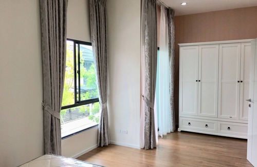 Prawet House | Modern house with fitness and pool, close to airport