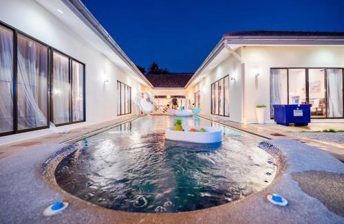 Jomtien Villa | Mojito Pool Villa