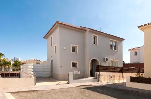 Pernera Villa | Molly's Villa