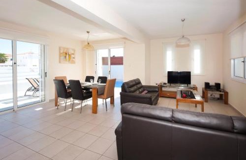 Pernera Villa | Molly's Villa