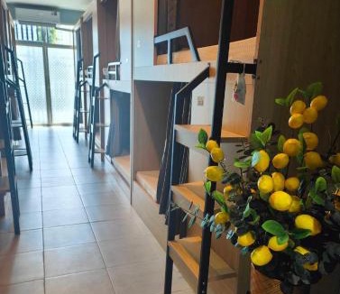Makkasan Hostel | MoMoYa House