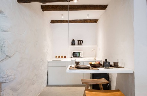 Moni Hotel | Monastery Estate Guesthouse