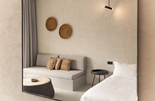 Moni Hotel | Monastery Estate Mountain Retreat