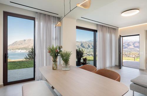 Chania House | Mondethea vantage point home