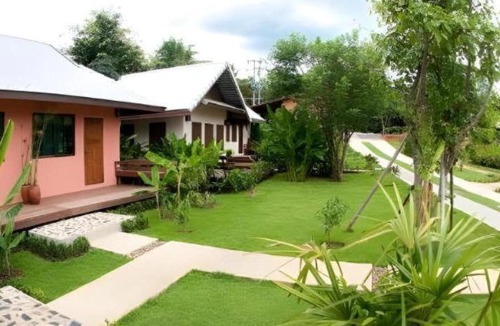 Mae Pong Hotel | Monn Phu Phrai
