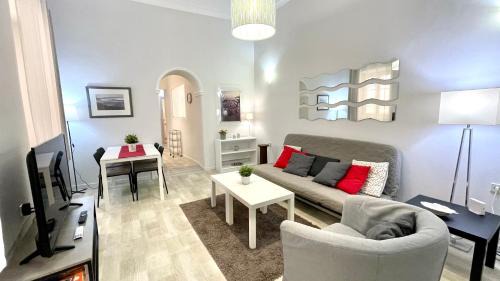 Old Town Apartment | Mouragia Sweet Apartment