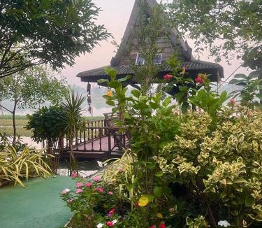 Sam Phran Bed & Breakfast | MrT Riverside Sampran มิสเตอร์ที โฮมสเตย์-ทองกวาว